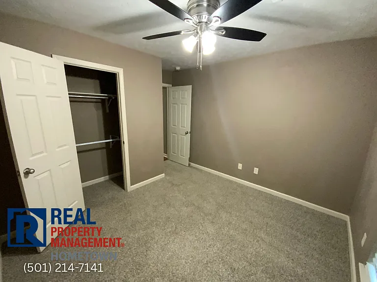2809 Ewing Ln — Photo 7