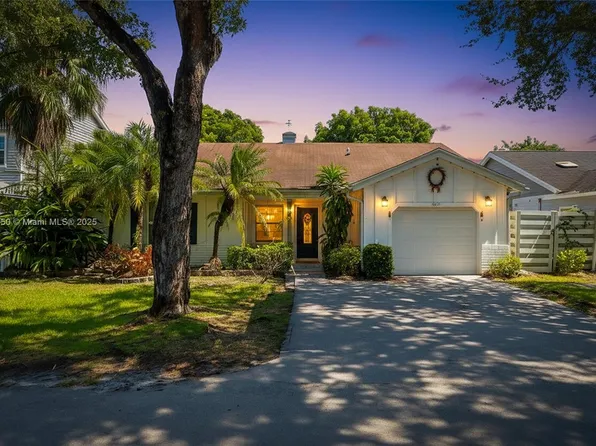 14301 SW 146th Ter, Miami, FL 33186