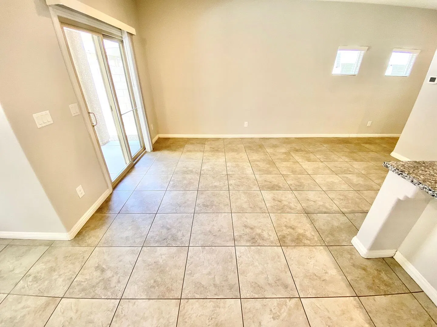 Stunning 3 Bedroom 2.5 Bath Near Rhodes Ranch! — Photo 3
