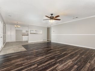 7300 Windhaven Rd, North Richland Hills, TX 76182