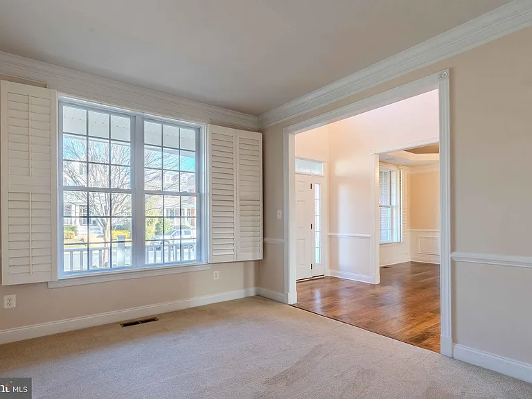 15316 Admiral Baker Cir — Photo 33