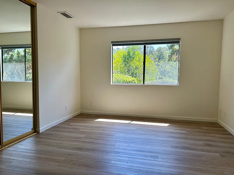 2162 Palmer Dr — Photo 9