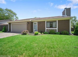 1209 Woodcreek Dr, Greenwood, IN 46142
