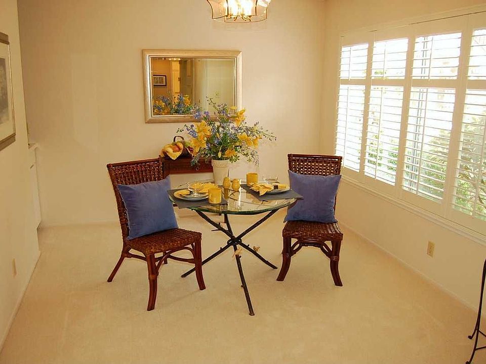 formal dining room