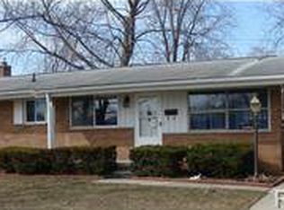 13852 Huntington St, Riverview, MI 48193