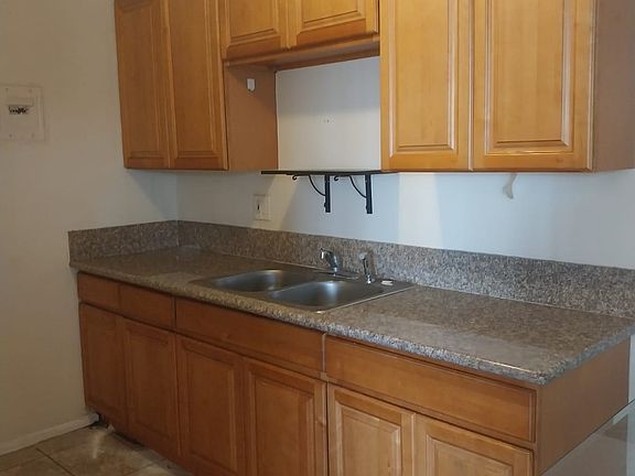 4th image of 2344 Vandalia Ave APT 3