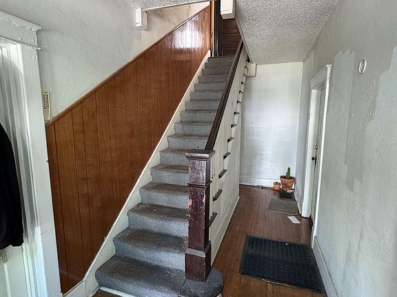 3rd image of 401 N 8th St