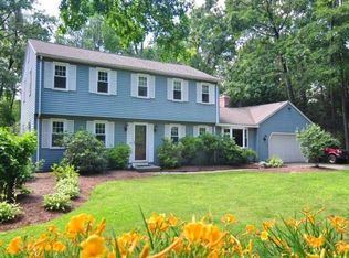 7 Roundhill Rd, Granby, CT 06035