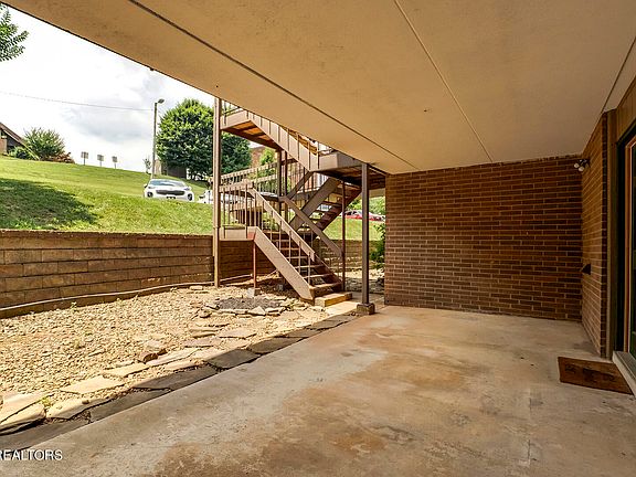 2nd image of 530 Berlin Dr #B184