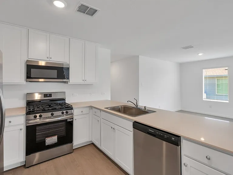 3710 Oleander Pl — Photo 21