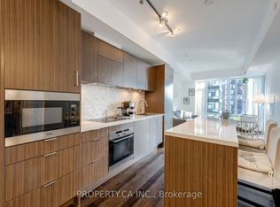 21 Widmer St #2507, Toronto, ON M5V 0B8
