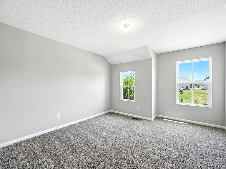 9440 Windsor Curv — Photo 39
