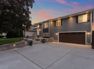 4049 Burning Tree Ct, Crown Point, IN 46307