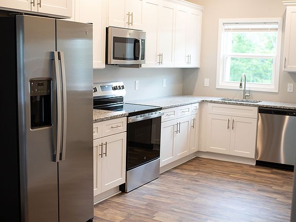 2nd image of 15 Becker Blvd #102
