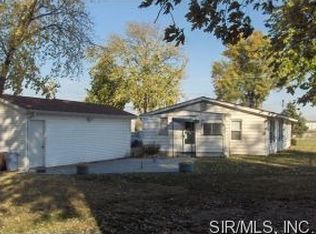 3119 N 63rd St, East Saint Louis, IL 62201