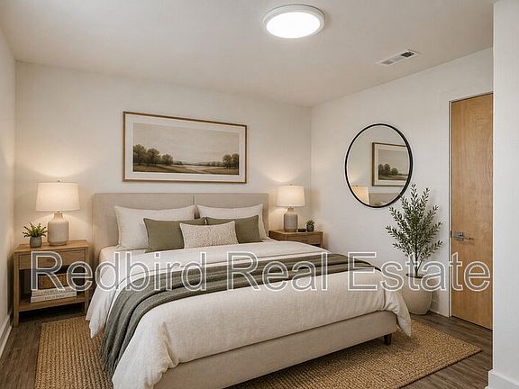 5th image of 602 40th Ave N APT 6
