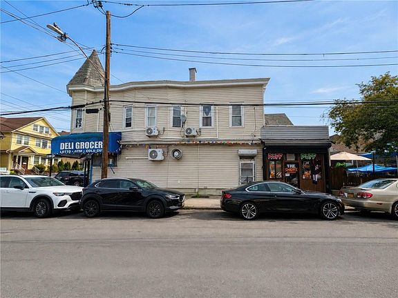 2nd image of 630 Henderson Ave