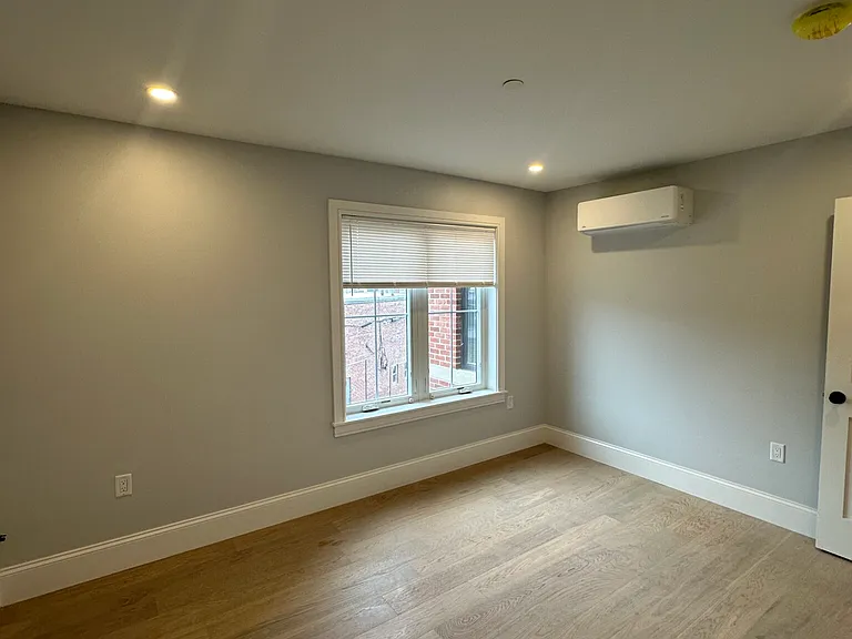 425 Market St #304 — Photo 9
