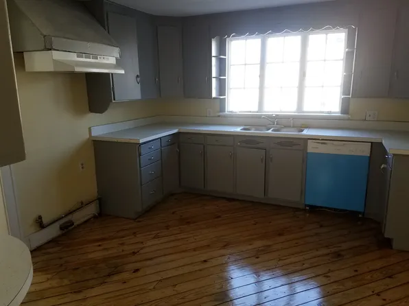 463 W Union St, Newark, NY 14513