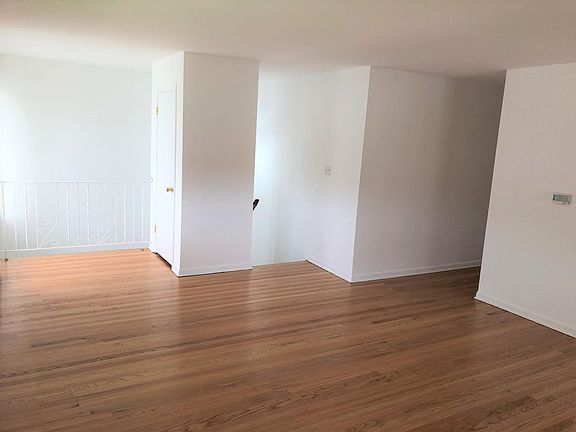 5th image of 120 Washington Ave #2