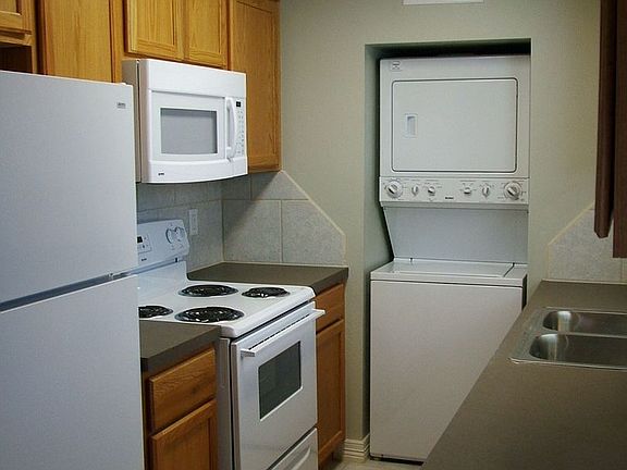 4th image of 4290 Boyett St #A-d