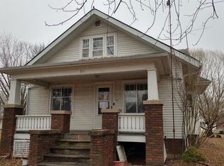 711 Park St, Donnellson, IA 52625