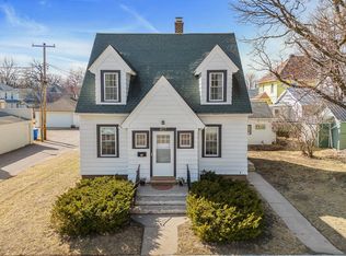 817 Broadway St, Baraboo, WI 53913