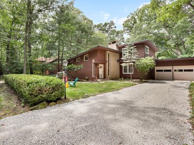 312 Pokagon Dr, Michiana Shores, IN, 46360