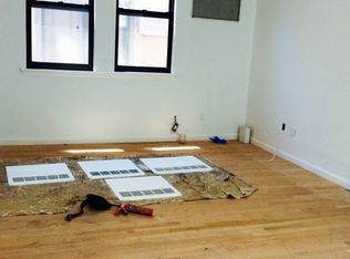 3059 32nd St, Astoria, NY 11102