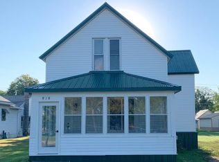 818 4th St NE, Little Falls, MN 56345