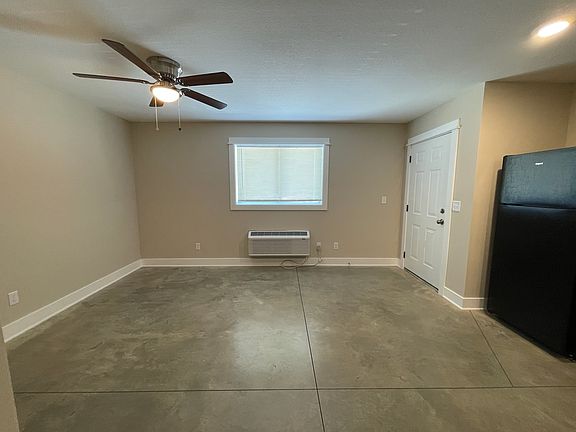 3rd image of 1700 South St