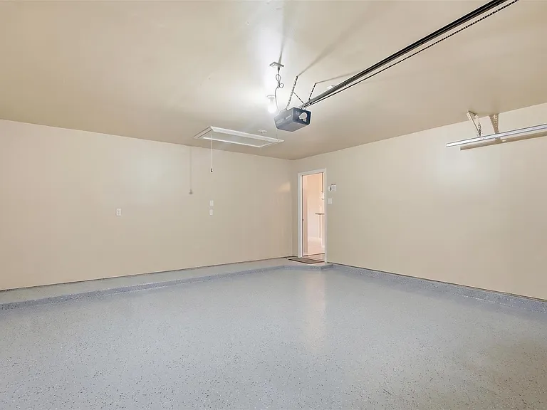 10103 Sweet Willow Ln — Photo 30