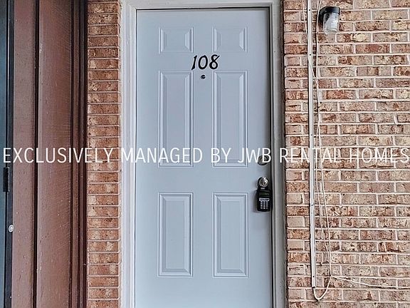 3rd image of 7201 Arlington Expy APT 108