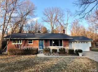 10729 Waycroff Dr, Saint Louis, MO 63114