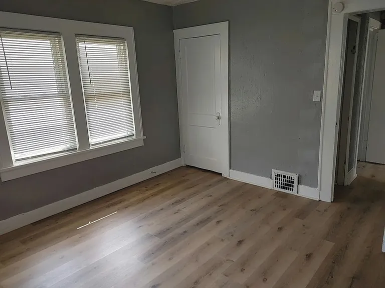 5401 Highland Ave — Photo 6