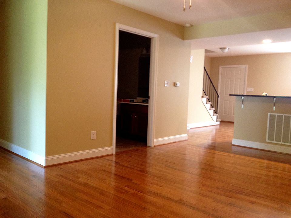 2nd image of 1030 Bridge Ave