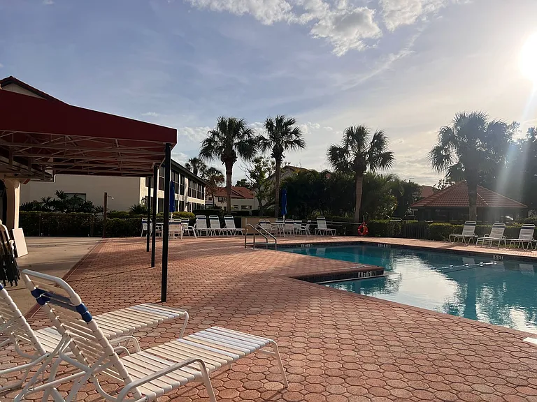 748 Avenida Estancia #B — Photo 38