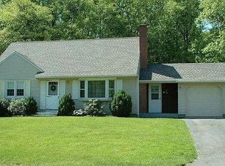 34 Vernon Rd, Enfield, CT 06082