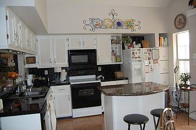 5th image of 8617 Melinda Ln