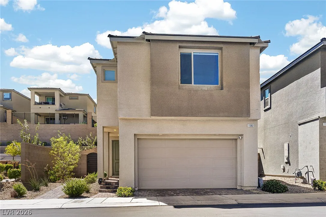 5 bed, 3.0 bath, 2460 sqft, $3,550 — Photo 1