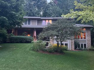 N6690 Woodfield Ln, Lake Mills, WI 53551