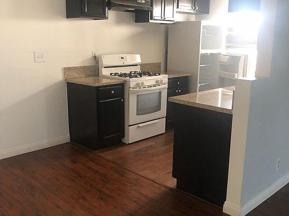2nd image of 3101 S Canfield Ave #1