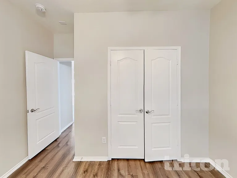 103 Hollow Tree Dr — Photo 10