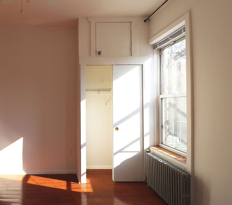 Building Photo 4