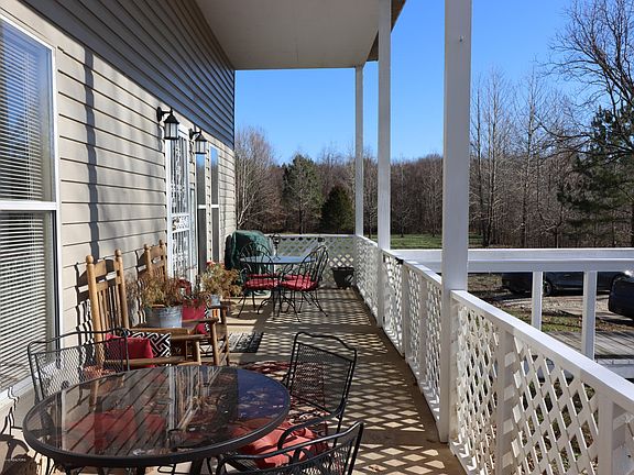 2nd image of 2168 Highway 178 W