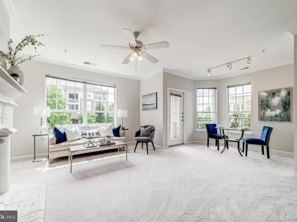12900 Centre Park Cir #8, Herndon, VA 20171