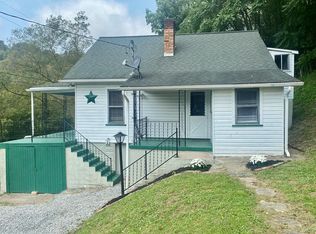 2669 Bethany Pike, Wellsburg, WV 26070