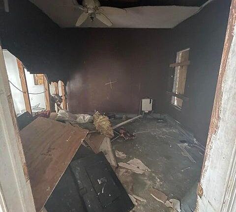 3rd image of 72 Holland Ave