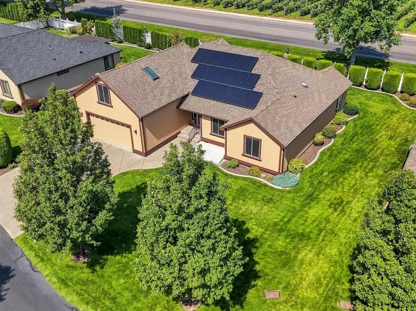 6 Blue Star Ct, Pasco, WA 99301