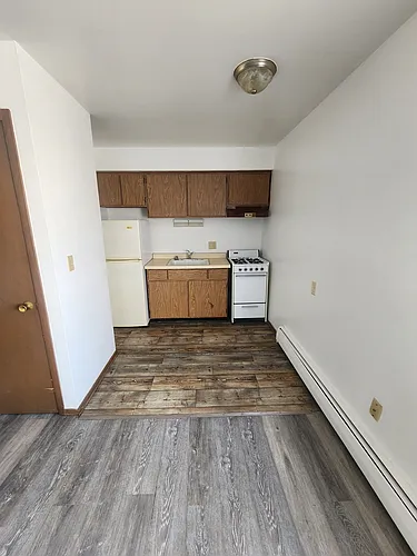 6914 W Lincoln Ave #8 Photo 1